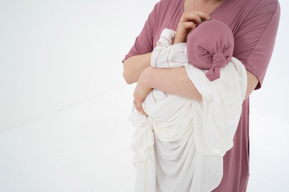 BABY KNOTTED HAT