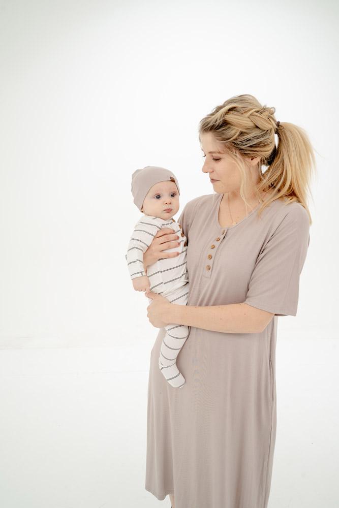 BABY KNOTTED HAT